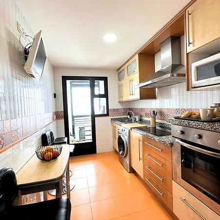 Lili's House בנידורם
